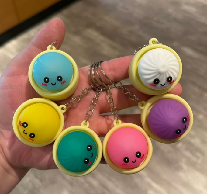 RTS - DUMPLING CLICK KEYCHAIN