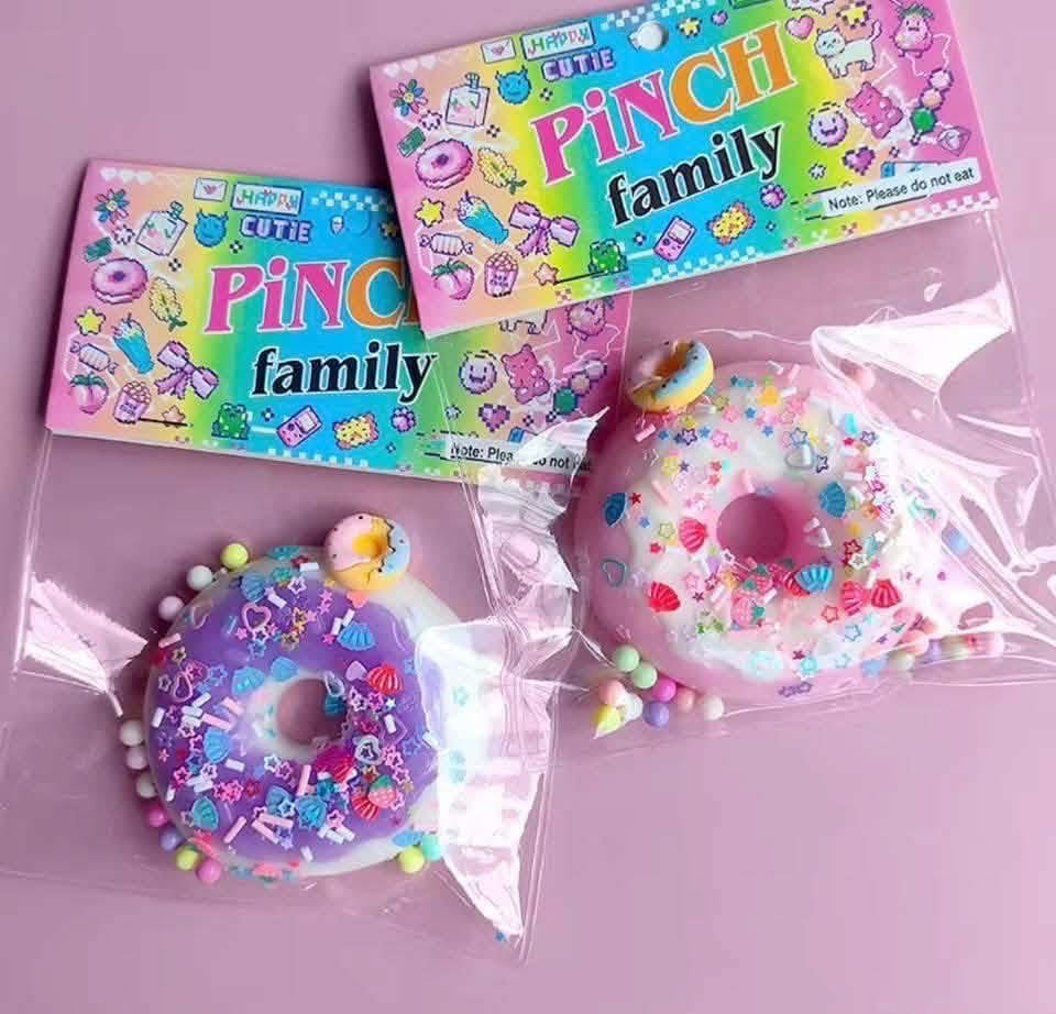 RTS - PINCH DONUT SQUISHY